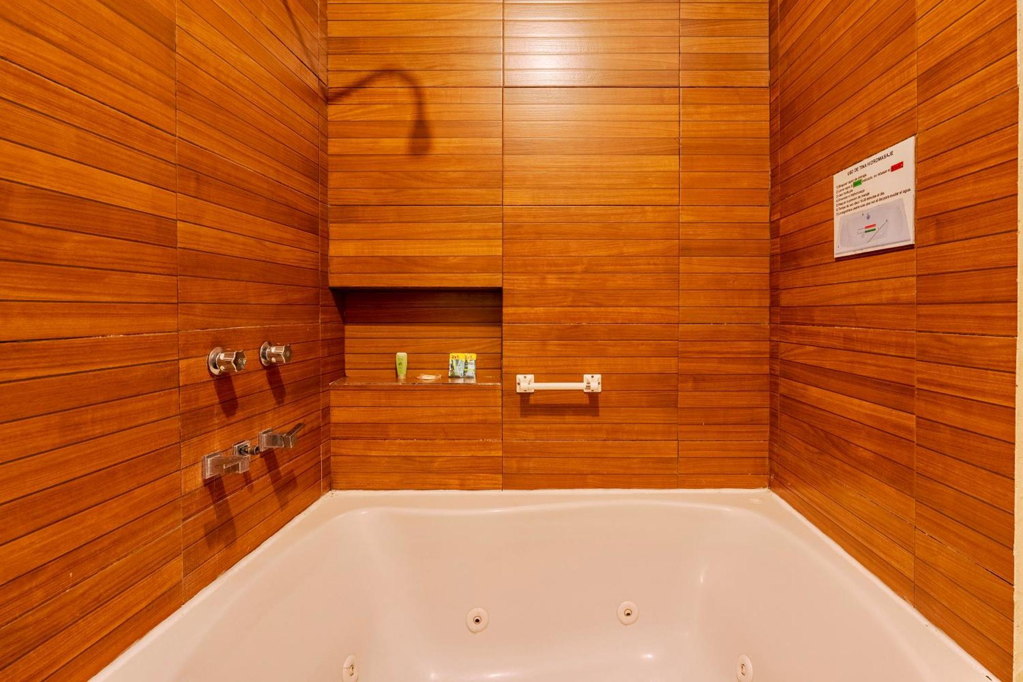Apartamento Loft Art&Design, 2 JACUZZIS PRIVADOS, ALBERCA, TERRAZA Y ASADOR! Cuernavaca Exterior foto
